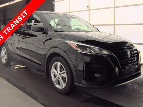 Used 2021 Nissan Kicks S image 5