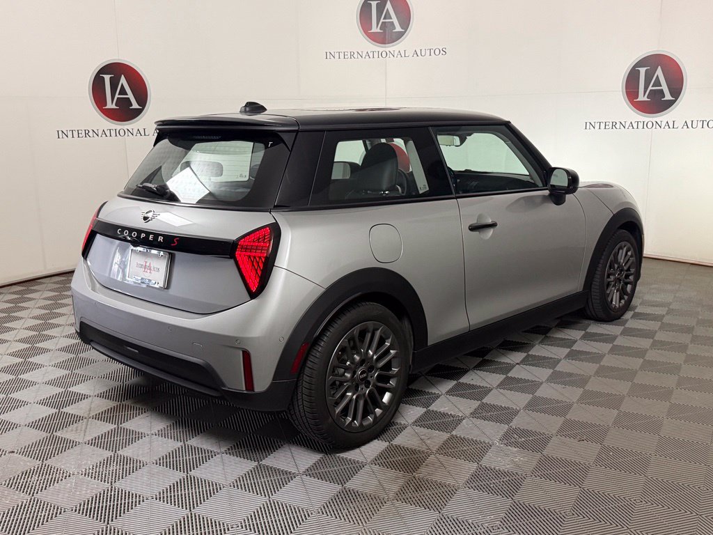 Used 2025 MINI Cooper S FWD image 8