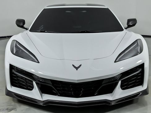 Used 2023 Chevrolet Corvette Z06 w/ Engine Appearance Package RWD image 5