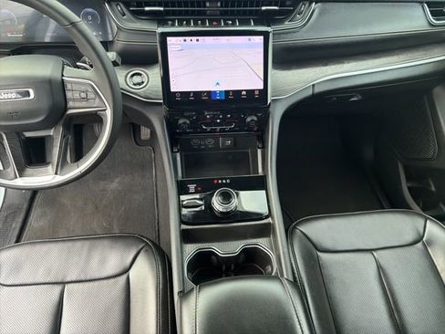 Used 2024 Jeep Grand Cherokee L Limited w/ Luxury Tech Group II image 29