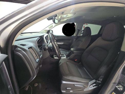 Used 2021 Chevrolet Colorado LT w/ LT Convenience Package image 5