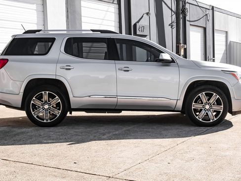 Used 2019 GMC Acadia Denali w/ Technology Package image 9