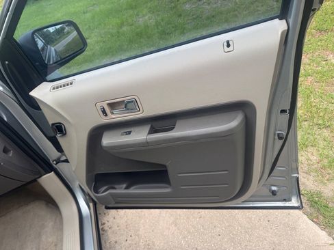 Used 2007 Ford Edge SE FWD image 18