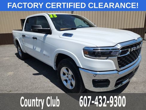 Used 2025 RAM 1500 Big Horn AWD/4WD image 2