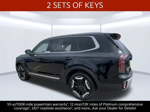 Certified 2024 Kia Telluride EX w/ EX Captain's Chair Package AWD/4WD image 8