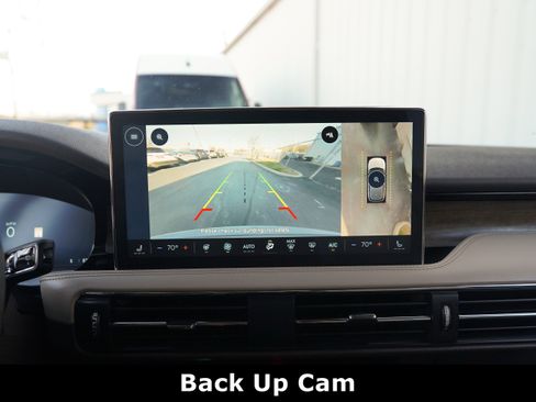 Used 2024 Lincoln Corsair Reserve w/ Equipment Group 201A image 5