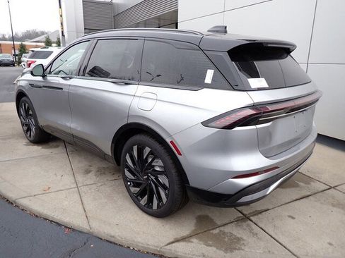 New 2026 Lincoln Nautilus Reserve w/ Jet Appearance Package image 3