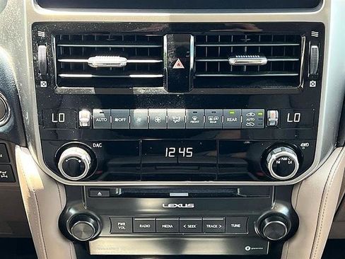 Used 2022 Lexus GX 460 Premium w/ Premium Package AWD/4WD image 34