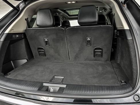 Used 2023 Acura MDX SH-AWD w/ Technology Package image 12