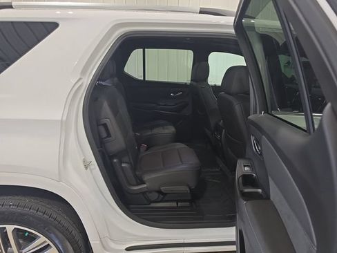 Used 2023 Chevrolet Traverse High Country w/ LPO, Floor Liner Package AWD/4WD image 32