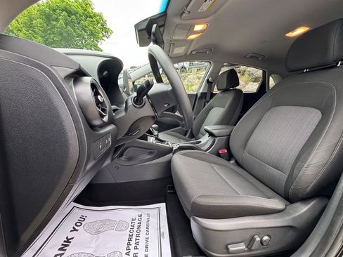 Certified 2023 Hyundai Kona SEL AWD/4WD image 13