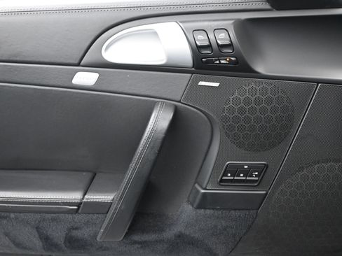 Used 2011 Porsche 911 Turbo S image 15