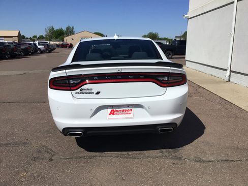 Used 2019 Dodge Charger SXT w/ Blacktop Package AWD/4WD image 10