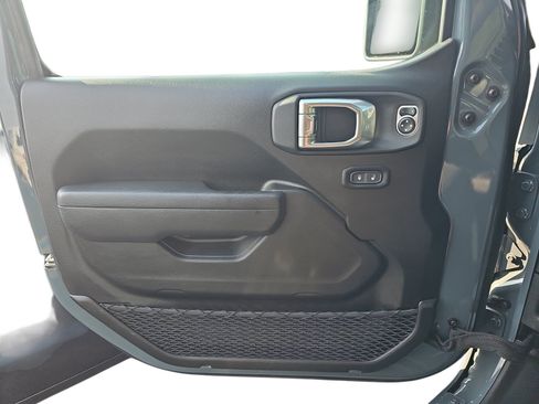 Used 2025 Jeep Wrangler Unlimited Sport AWD/4WD image 21