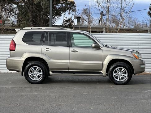 Used 2004 Lexus GX 470 AWD/4WD image 11
