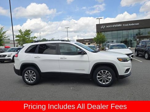 Used 2022 Jeep Cherokee Latitude Lux AWD/4WD image 2