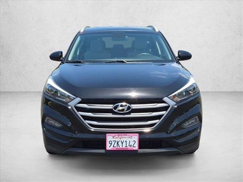 Used 2018 Hyundai Tucson SEL w/ Cargo Package FWD image 2