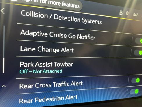 Used 2024 Chevrolet Suburban High Country image 41