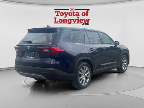 Used 2024 Toyota Grand Highlander FWD image 5