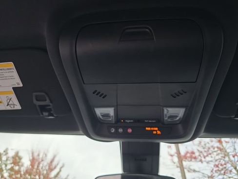 Certified 2024 Chevrolet Equinox RS image 20