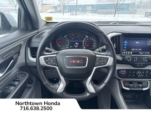 Used 2022 GMC Terrain SLT image 19