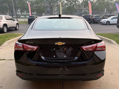 Used 2022 Chevrolet Malibu LT FWD image 6
