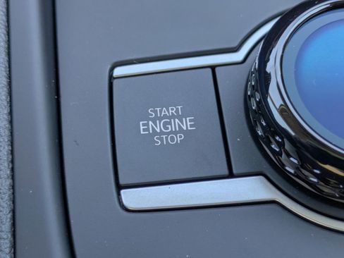 New 2026 Volkswagen Tiguan SE image 27