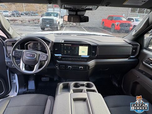Used 2025 GMC Sierra 1500 Elevation image 25