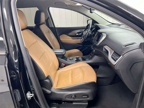 Used 2021 GMC Terrain SLT image 21