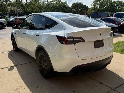 Used 2023 Tesla Model Y Long Range AWD/4WD image 5