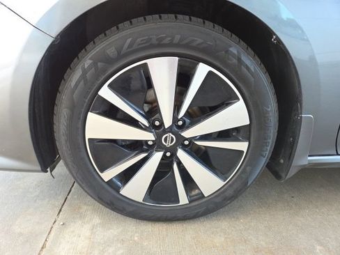 Used 2022 Nissan Altima 2.5 SV FWD image 57
