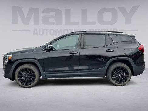 Used 2023 GMC Terrain SLE w/ Driver Convenience Package AWD/4WD image 2