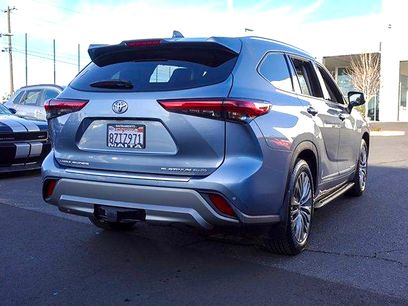 Used 2022 Toyota Highlander Platinum