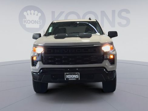 New 2026 Chevrolet Silverado 1500 Custom Trail Boss w/ Turbomax Blackout Package AWD/4WD image 4