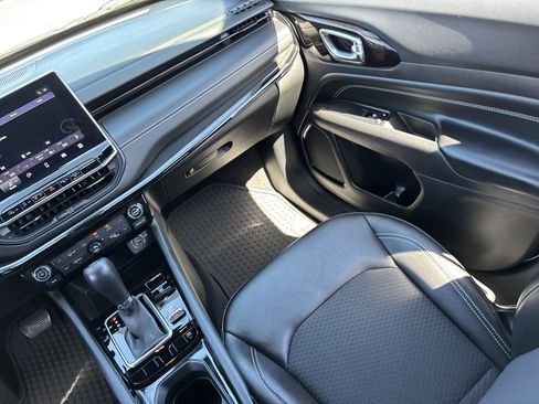 Certified 2023 Jeep Compass Altitude w/ Convenience Group image 15