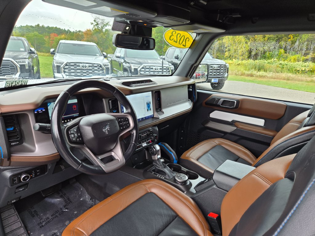 Used 2023 Ford Bronco Outer Banks AWD/4WD image 14