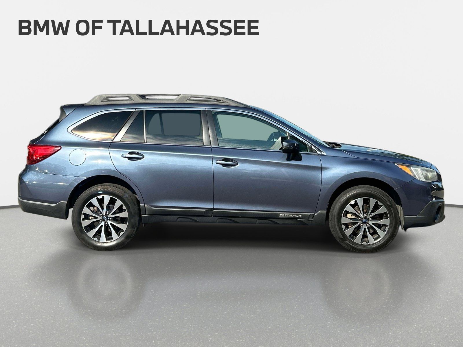 Used 2017 Subaru Outback 2.5i Limited AWD/4WD image 4