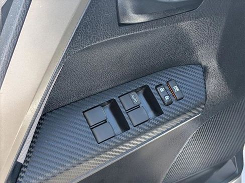 Used 2013 Toyota RAV4 LE FWD image 11