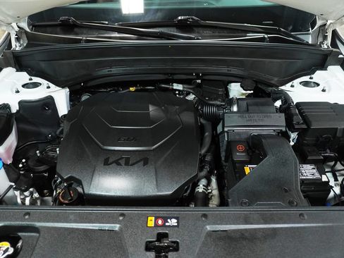 Used 2024 Kia Telluride SX AWD/4WD image 11