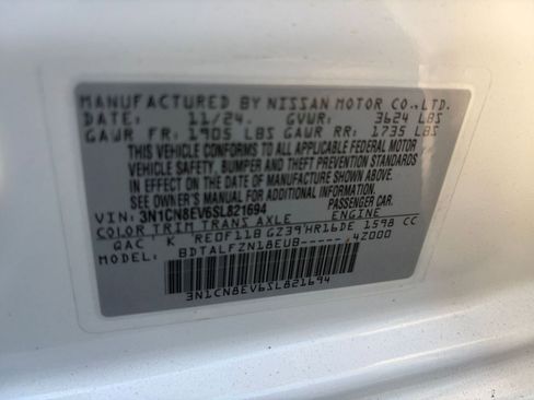 Used 2025 Nissan Versa SV FWD image 27