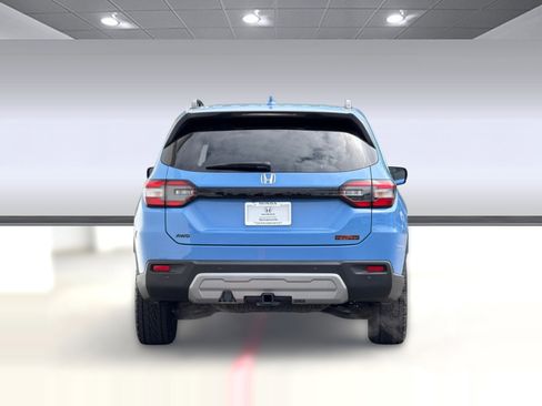 Certified 2025 Honda Pilot TrailSport image 9