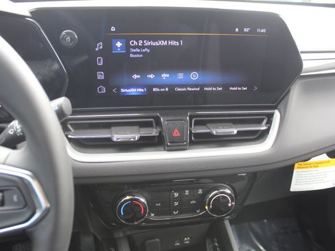New 2026 Chevrolet TrailBlazer LT w/ LT Cold Weather Package AWD/4WD image 12
