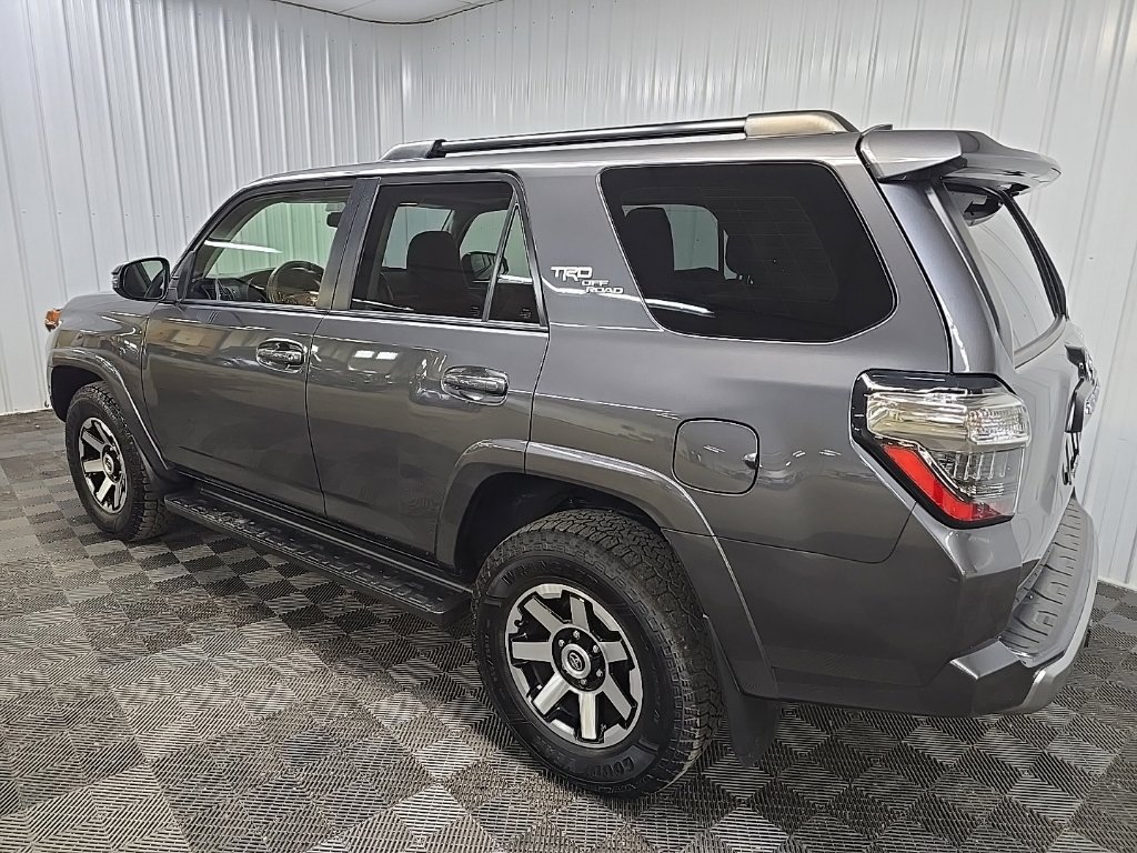 Used 2021 Toyota 4Runner TRD Off-Road Premium w/ Moonroof Package AWD/4WD image 3