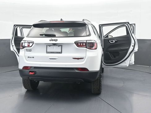 New 2026 Jeep Compass Trailhawk image 69