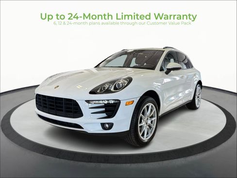 Used 2018 Porsche Macan AWD/4WD image 3