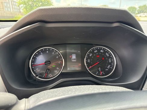 Used 2020 Toyota RAV4 XLE AWD/4WD image 19