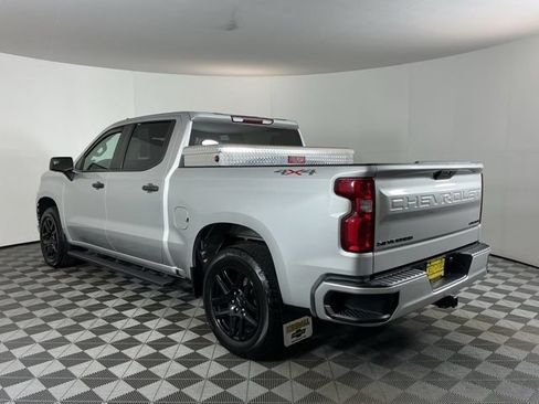 Used 2022 Chevrolet Silverado 1500 Custom w/ LPO, Blackout Package AWD/4WD image 6