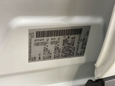 Used 2024 Nissan Rogue SV image 31