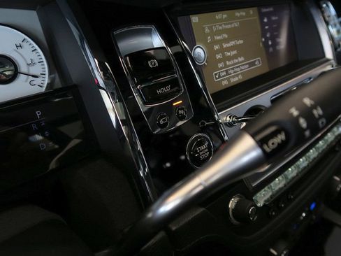 Used 2013 Rolls-Royce Ghost 4dr Sedan image 40