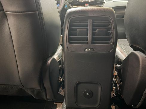 Certified 2025 Ford Escape ST-Line Select AWD/4WD image 12
